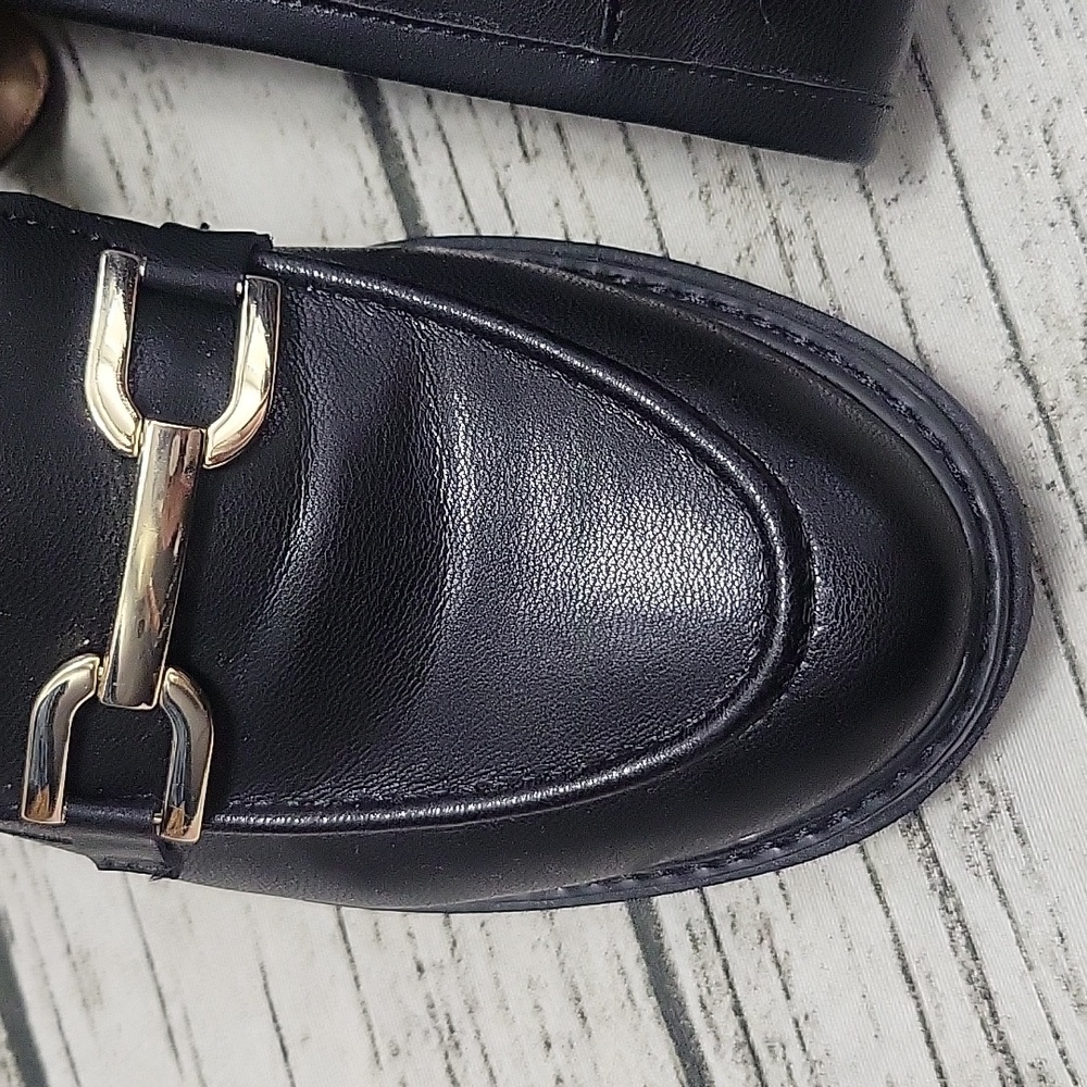 Kelly & Katie Loafers, Size 9.5 - Picture 2 of 10